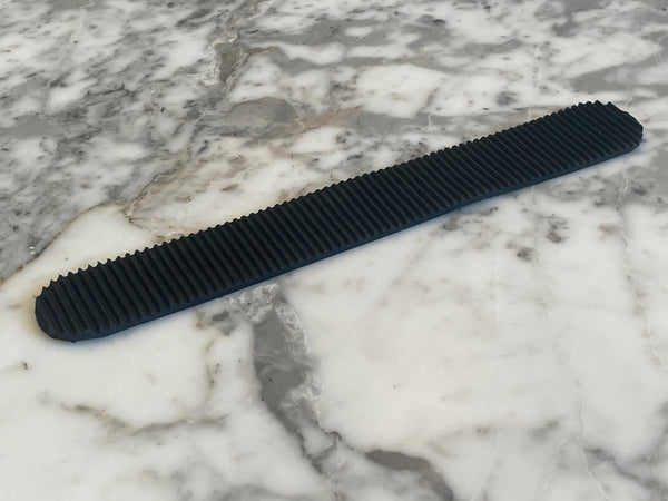 Flying V leg rest (Slip Strip)